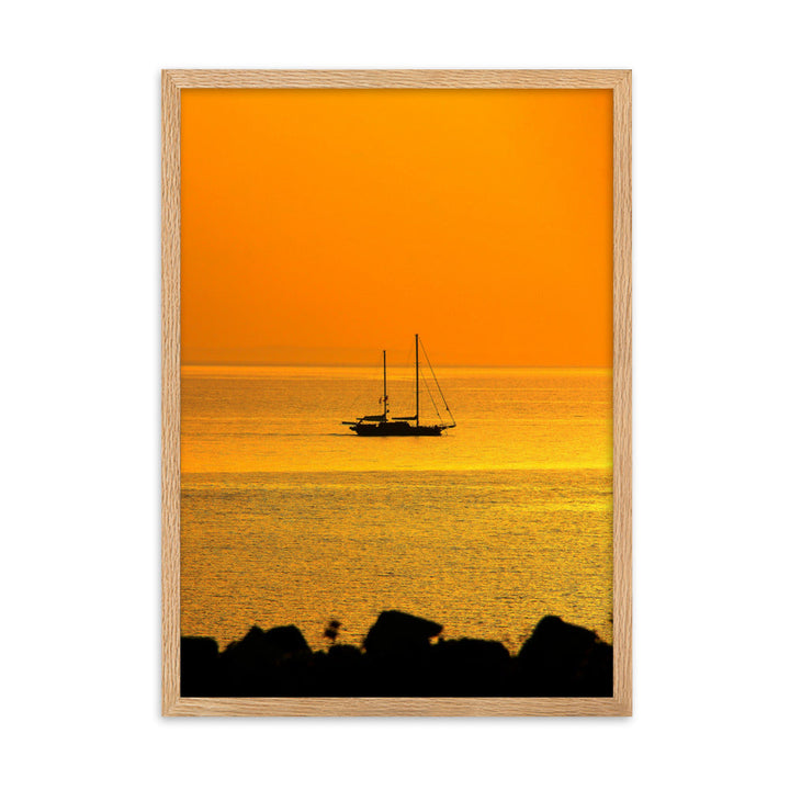 Poster mit Rahmen - a ship on golden sea Kuratoren von artlia Oak / 50×70 cm artlia