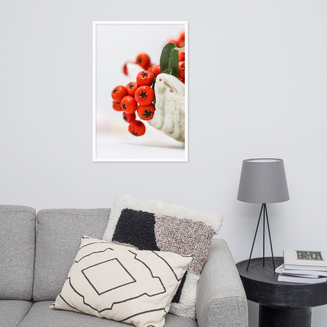 Poster mit Rahmen - Red Berries Kuratoren von artlia artlia