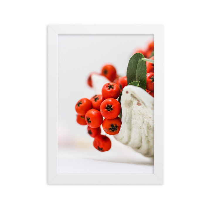 Poster mit Rahmen - Red Berries Kuratoren von artlia Weiß / 21×30 cm artlia