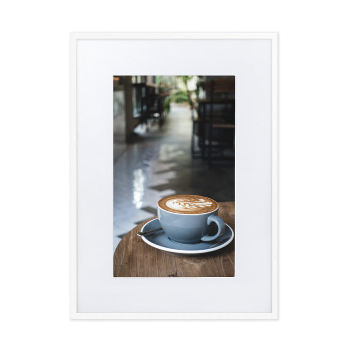 Cappuccino in Café - Poster im Rahmen mit Passepartout Kuratoren von artlia Weiß / 50×70 cm artlia