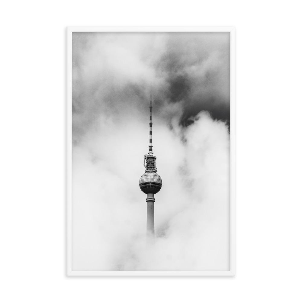 Der Berliner Fernsehturm - Poster im Rahmen Kuratoren von artlia weiß / 61x91 cm artlia