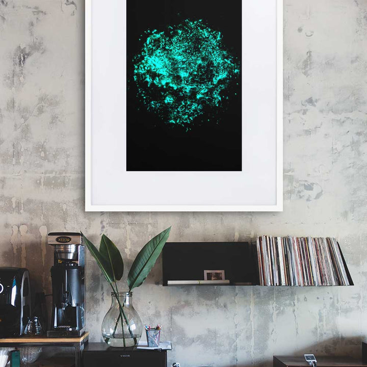 Emerald Planet - Poster im Rahmen mit Passepartout Kuratoren von artlia artlia
