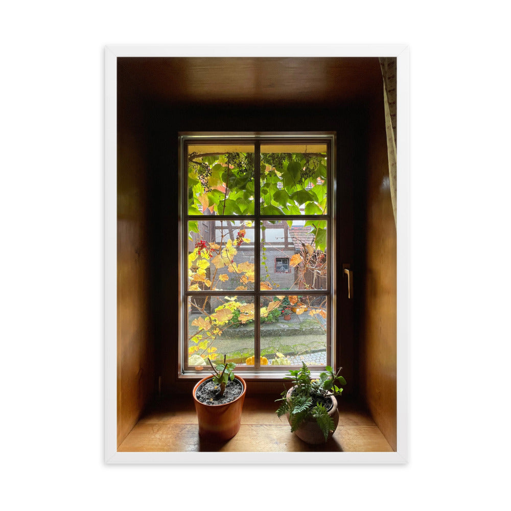 Herbstfenster Margersdorf - Poster im Rahmen Kuratoren von artlia Weiß / 50×70 cm artlia