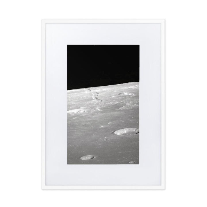 Moon Surface - Poster im Rahmen mit Passepartout NASA weiß / 50×70 cm artlia