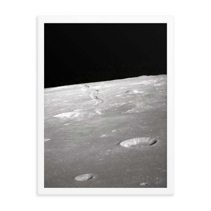 Moon Surface - Poster im Rahmen NASA weiß / 30x41 cm artlia