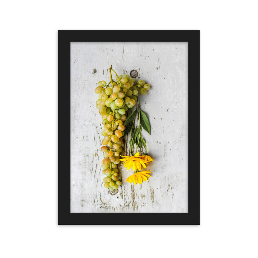 Poster mit Rahmen - Weintrauben und Blumen Kuratoren von artlia Schwarz / 21×30 cm artlia