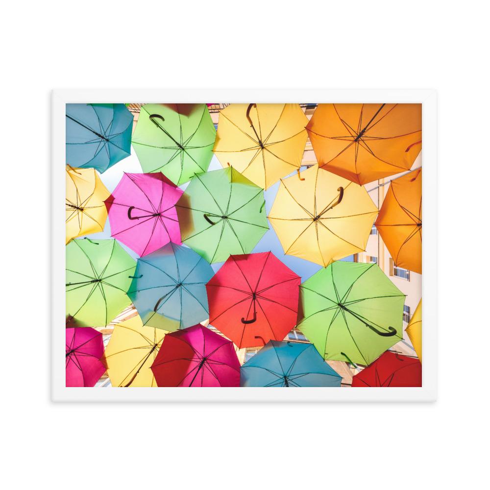 Regenbogenschirm - Poster im Rahmen Kuratoren von artlia weiß / 41x51 cm artlia
