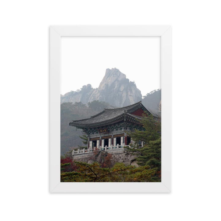 Temple in the mountain Tempel im Berg - Poster im Rahmen artlia Weiß / 21×30 cm artlia