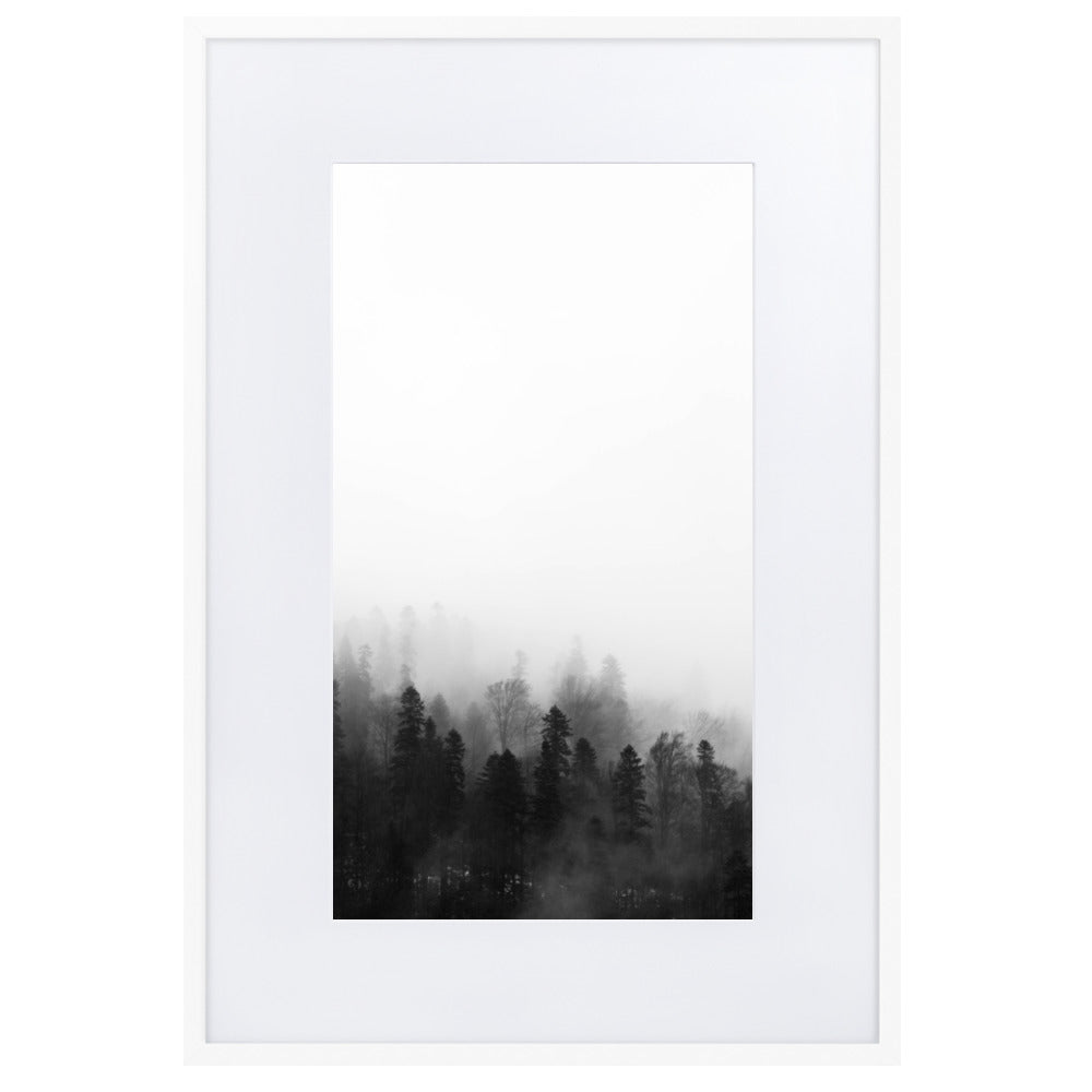 Wald im Nebel - Poster im Rahmen mit Passepartout Kuratoren von artlia Weiß / 61×91 cm artlia