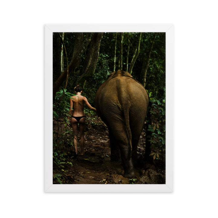 Walking into the Jungle - Poster im Rahmen Kuratoren von artlia Weiß / 30×40 cm artlia